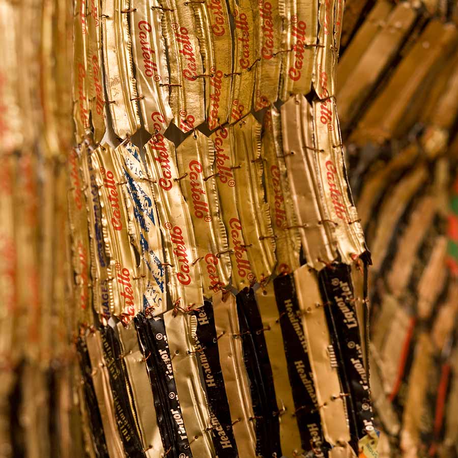 El Anatsui, Balkan (detail), 2012. Aluminium and copper, 260 x 320 cm